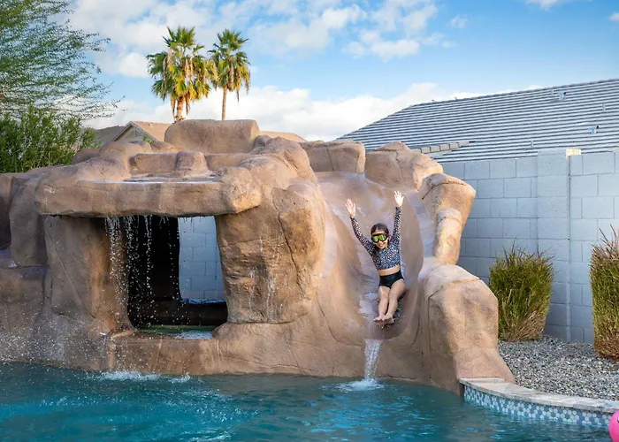 Water Slide, Cave Hot Tub, Game And Heated Pool Ferienhaus Chandler
