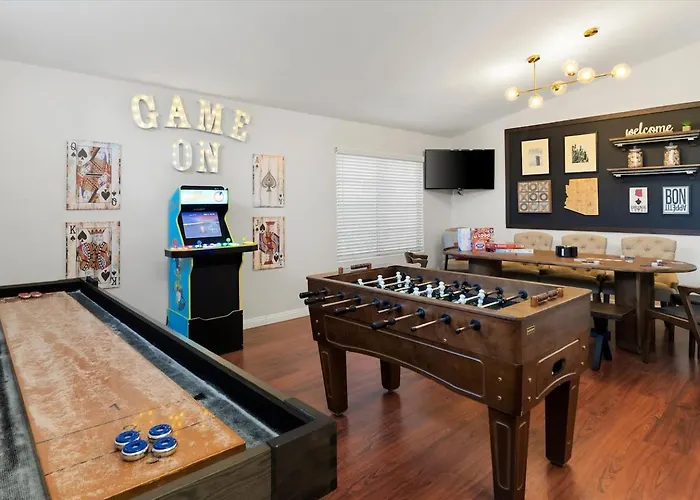 Water Slide, Cave Hot Tub, Game And Heated Pool *