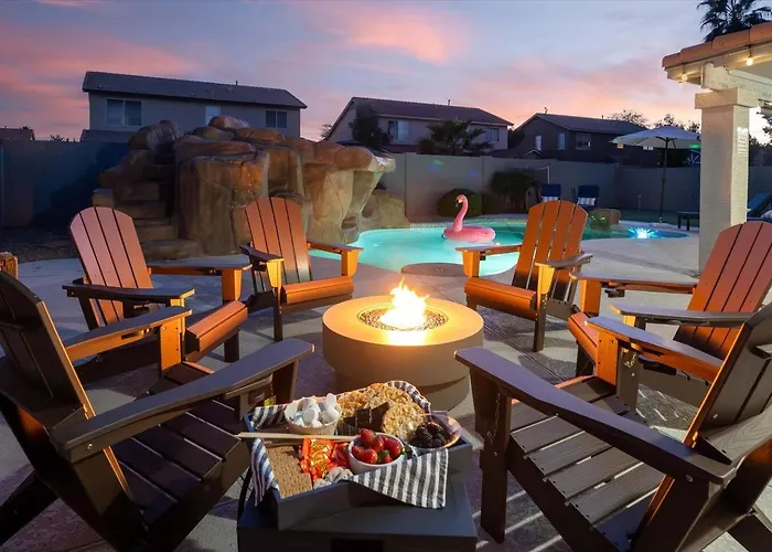 Holiday home Water Slide, Cave Hot Tub, Game And Heated Pool
